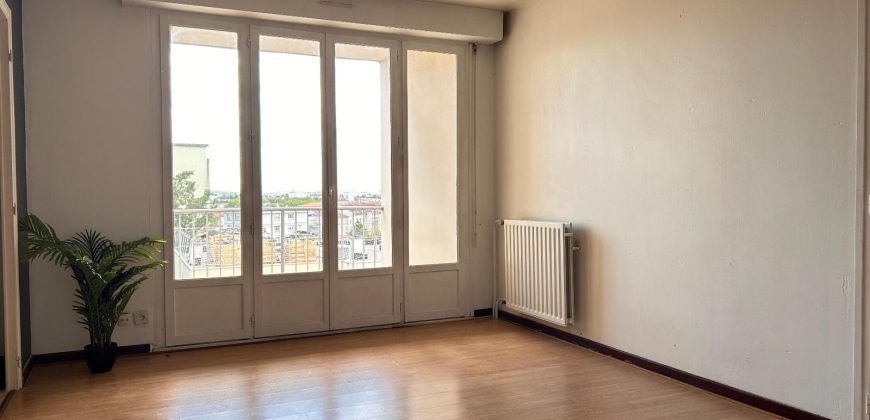 Réf : icsMVL1218-002, 2 pièce(s), DECINES CHARPIEU – LE MOLARD