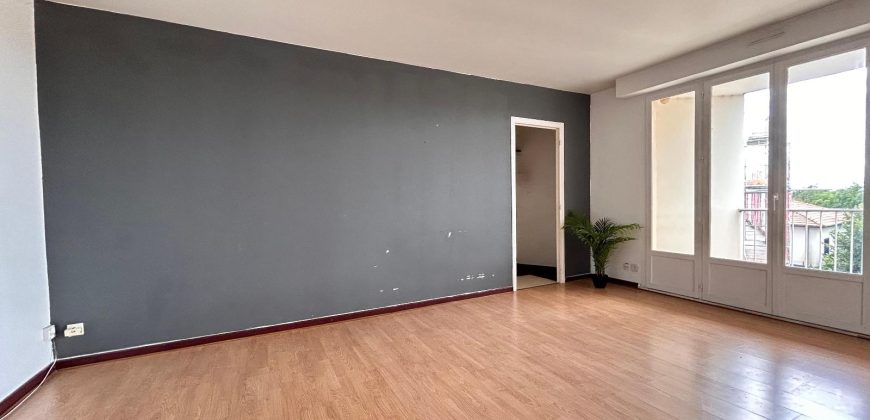 Réf : icsMVL1218-002, 2 pièce(s), DECINES CHARPIEU – LE MOLARD