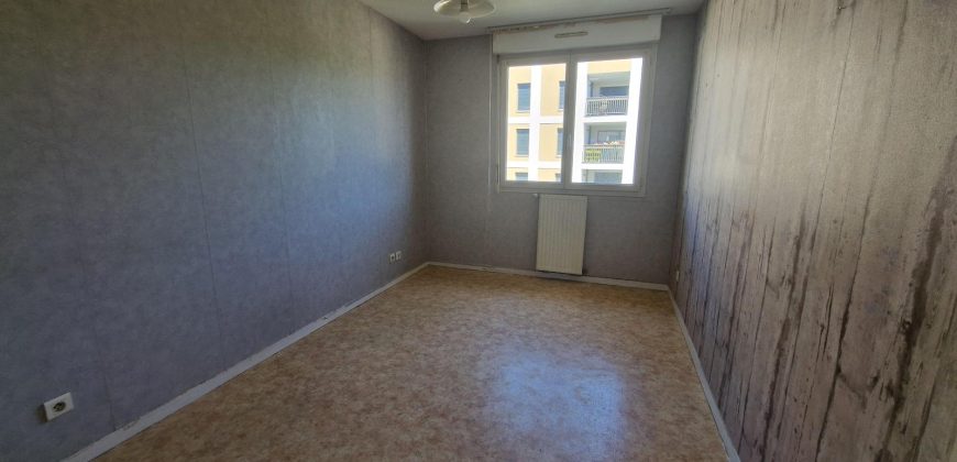 Réf : icsRME1284-003, 4 pièce(s), DECINES CHARPIEU