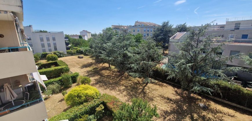Réf : icsRME1284-003, 4 pièce(s), DECINES CHARPIEU