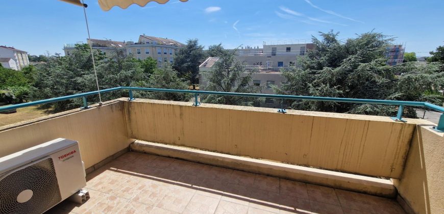 Réf : icsRME1284-003, 4 pièce(s), DECINES CHARPIEU