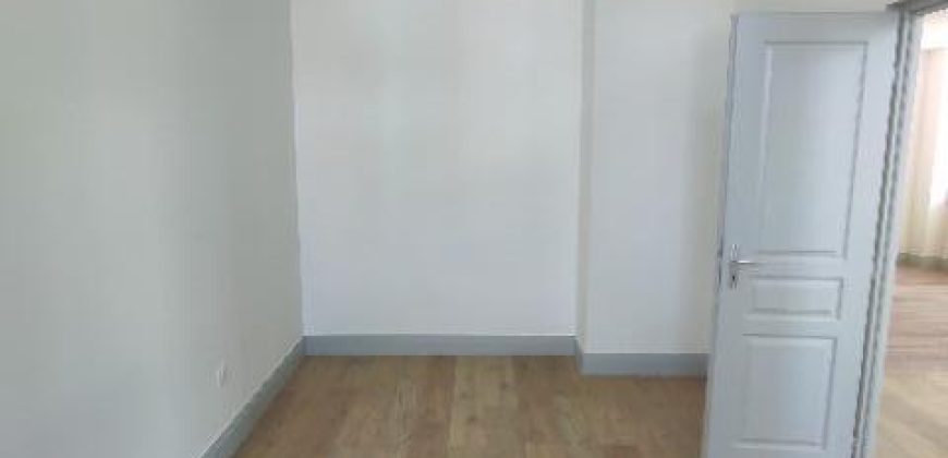 Réf : GES02570010-369, 2 pièce(s), BOURG EN BRESSE