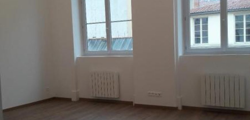 Réf : GES50950004-787, 3 pièce(s), LYON