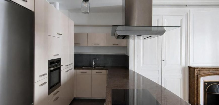 Réf : GES02320034-371, 5 pièce(s), LYON