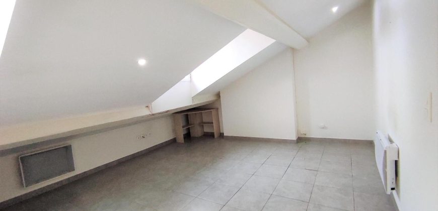 Réf : GES97080019-374, 2 pièce(s), VILLEURBANNE