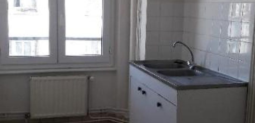 Réf : GES07070062-374, 3 pièce(s), LYON