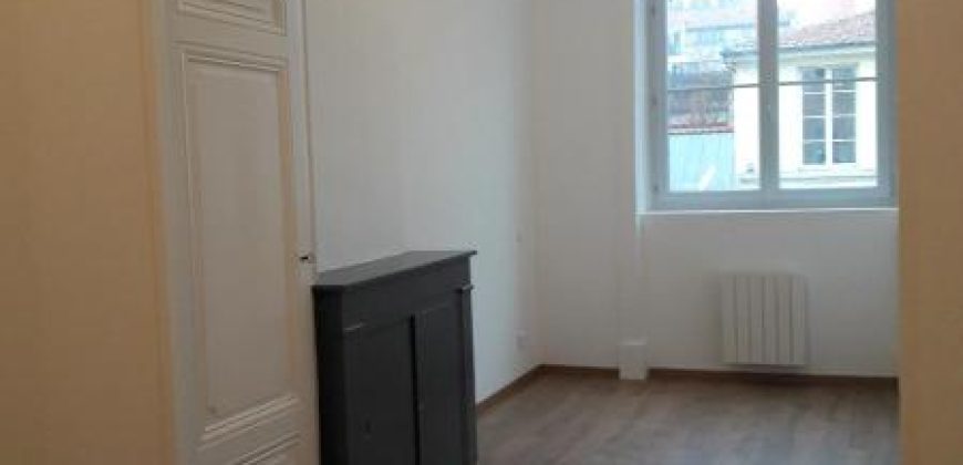 Réf : GES50950004-787, 3 pièce(s), LYON