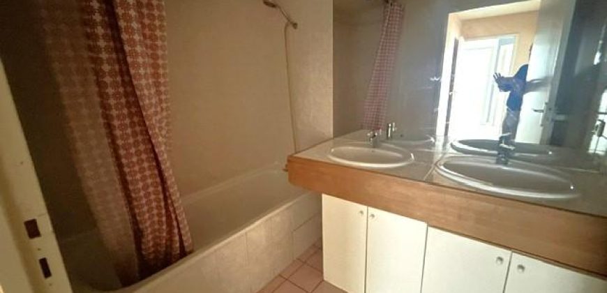 Réf : icsGST1292-001, 3 pièce(s), LYON