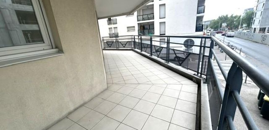 Réf : icsGST1292-001, 3 pièce(s), LYON