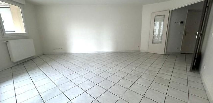 Réf : icsGST1292-001, 3 pièce(s), LYON