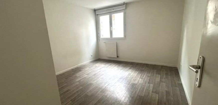 Réf : icsGST1292-001, 3 pièce(s), LYON