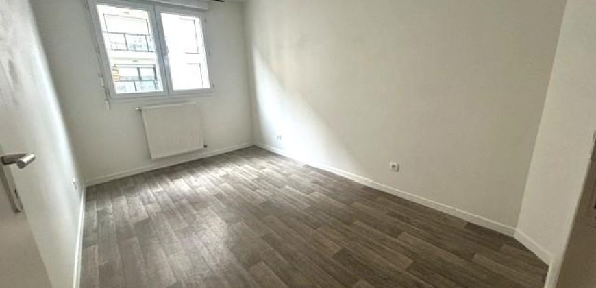 Réf : icsGST1292-001, 3 pièce(s), LYON