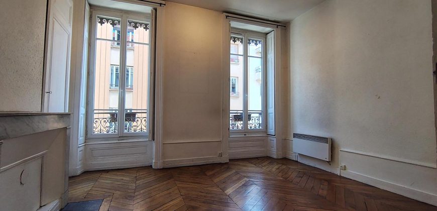 Réf : GES81800581-375, 3 pièce(s), LYON