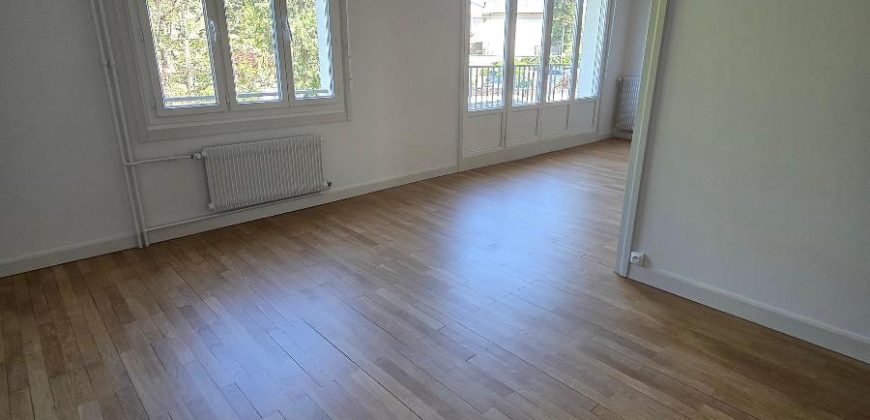 Réf : GES32800012-372, 4 pièce(s), SYMPHORIEN/COISE
