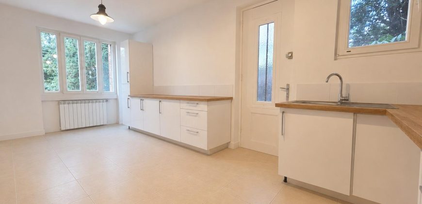 Réf : GES44120001-374,  pièce(s), Saint Genis Laval